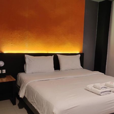 Hotel Passion Nakhon Si Thammarat Buitenkant foto